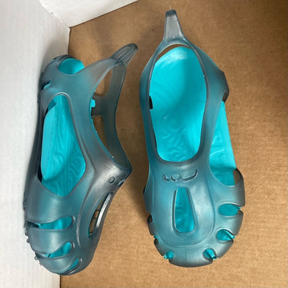 NABAIJI - Sz US 7.5 (EU 24) Toddler Blue Jelly pool shoes slip on summer beach